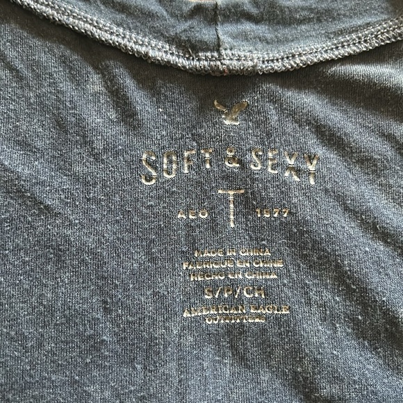 American Eagle Soft & Sexy Tee - Picture 5 of 6